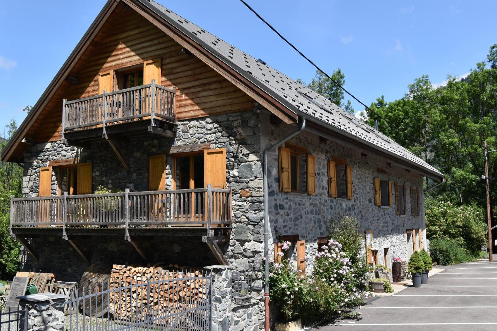 La Cle Des Bois Bed & Breakfast Le Bourg-d'Oisans Bagian luar foto